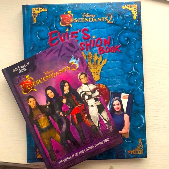 Descendants Books Pack - 2 in 1